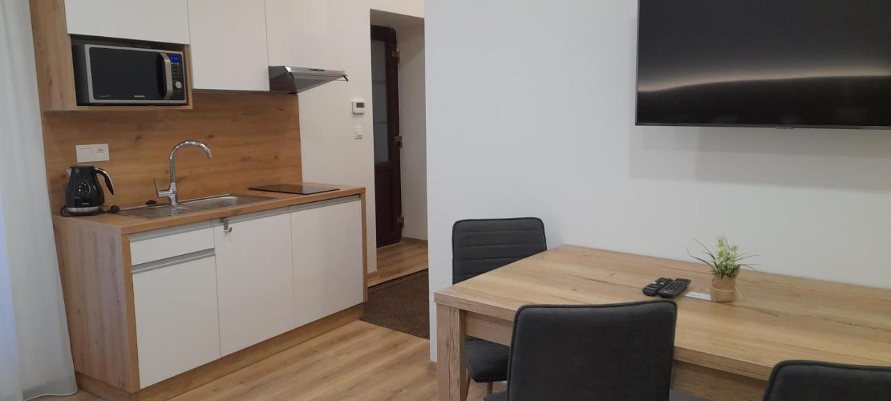 Apartmany Lumi Veľký Slavkov Eksteriør billede